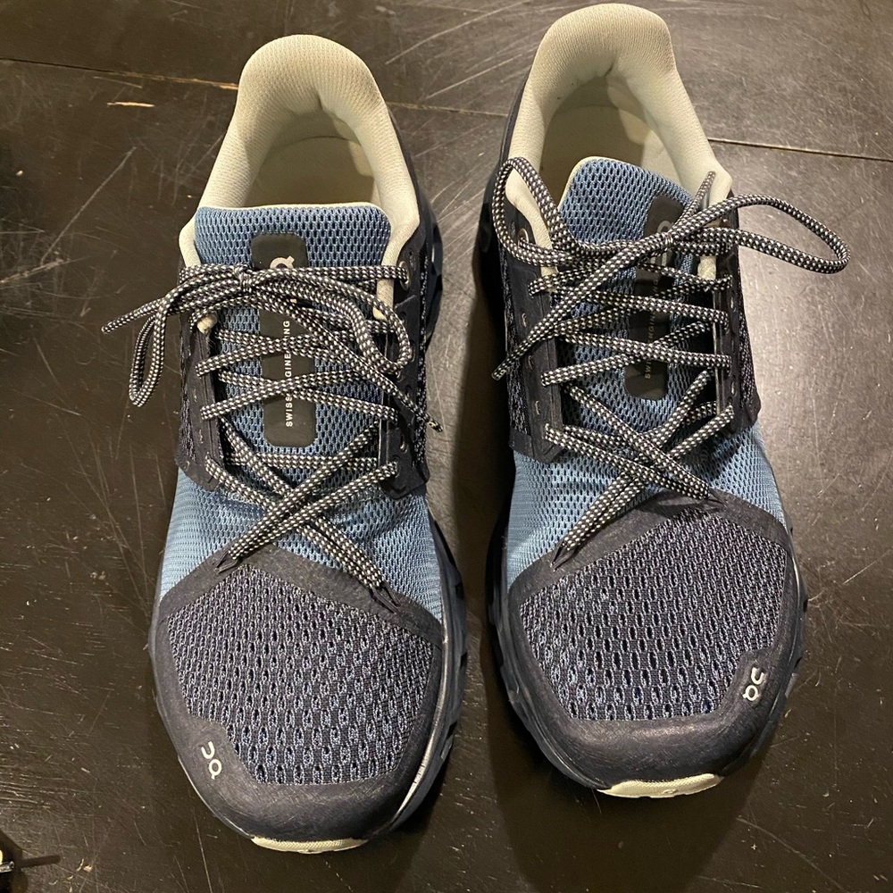 QU sneakers